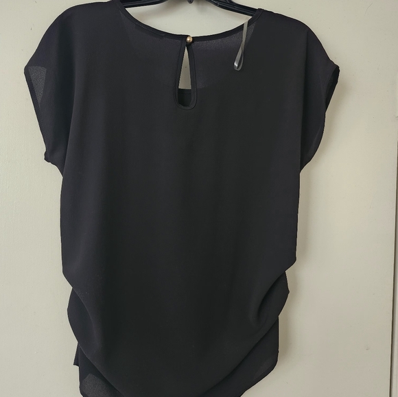 Ladies Black Top-size L - Picture 2 of 2